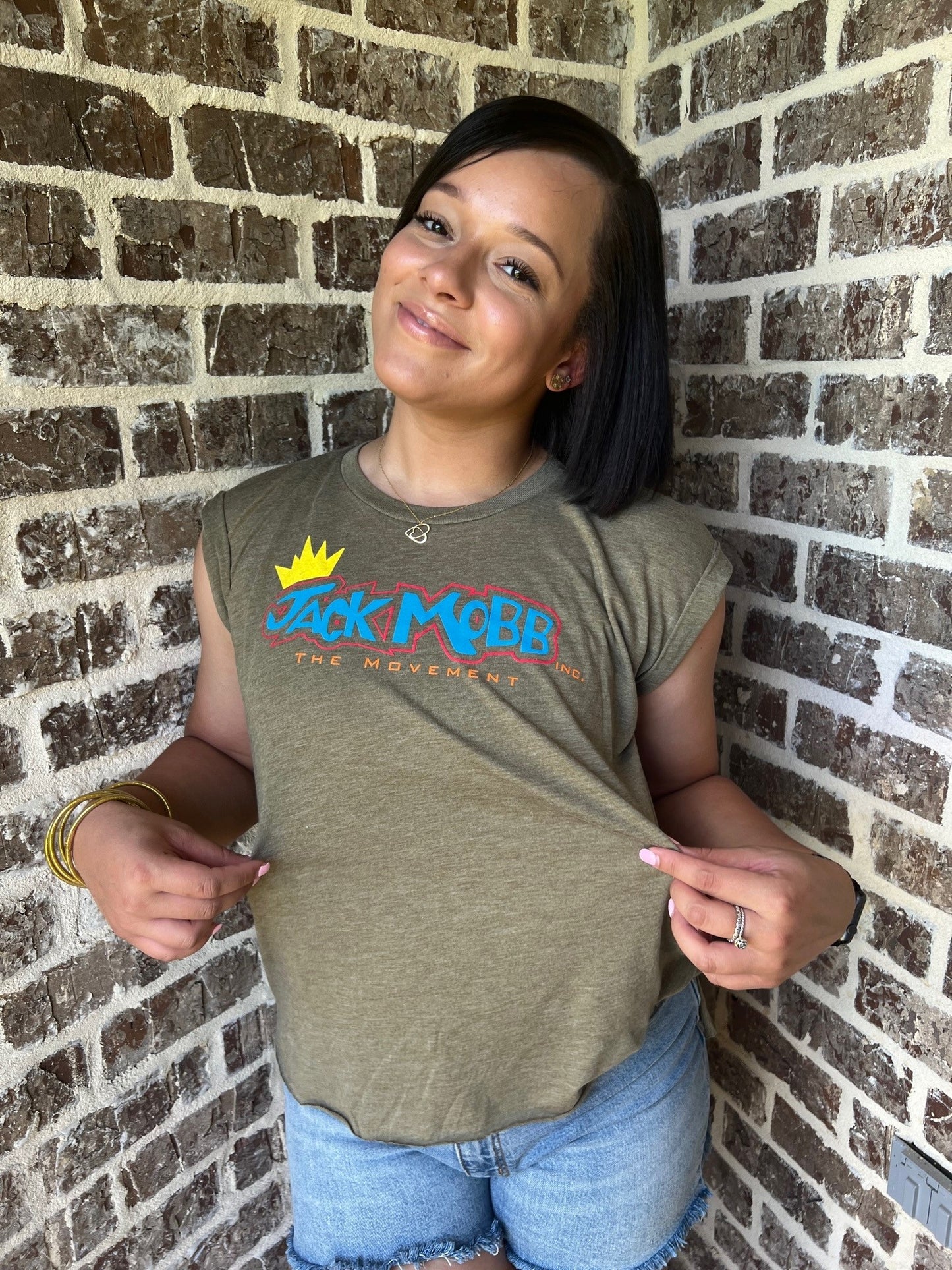 Women’s Classic JackMobb Sleeveless Shirt