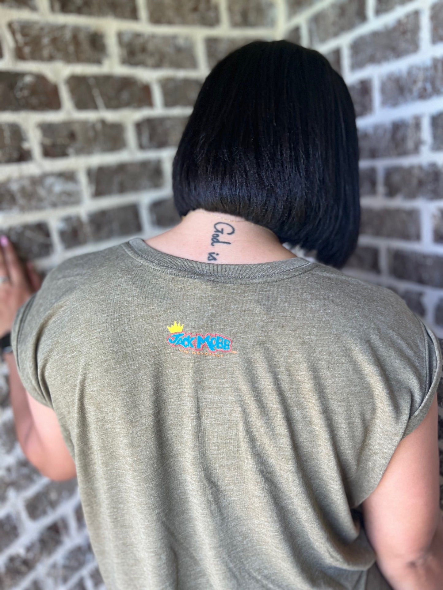 Women’s Classic JackMobb Sleeveless Shirt